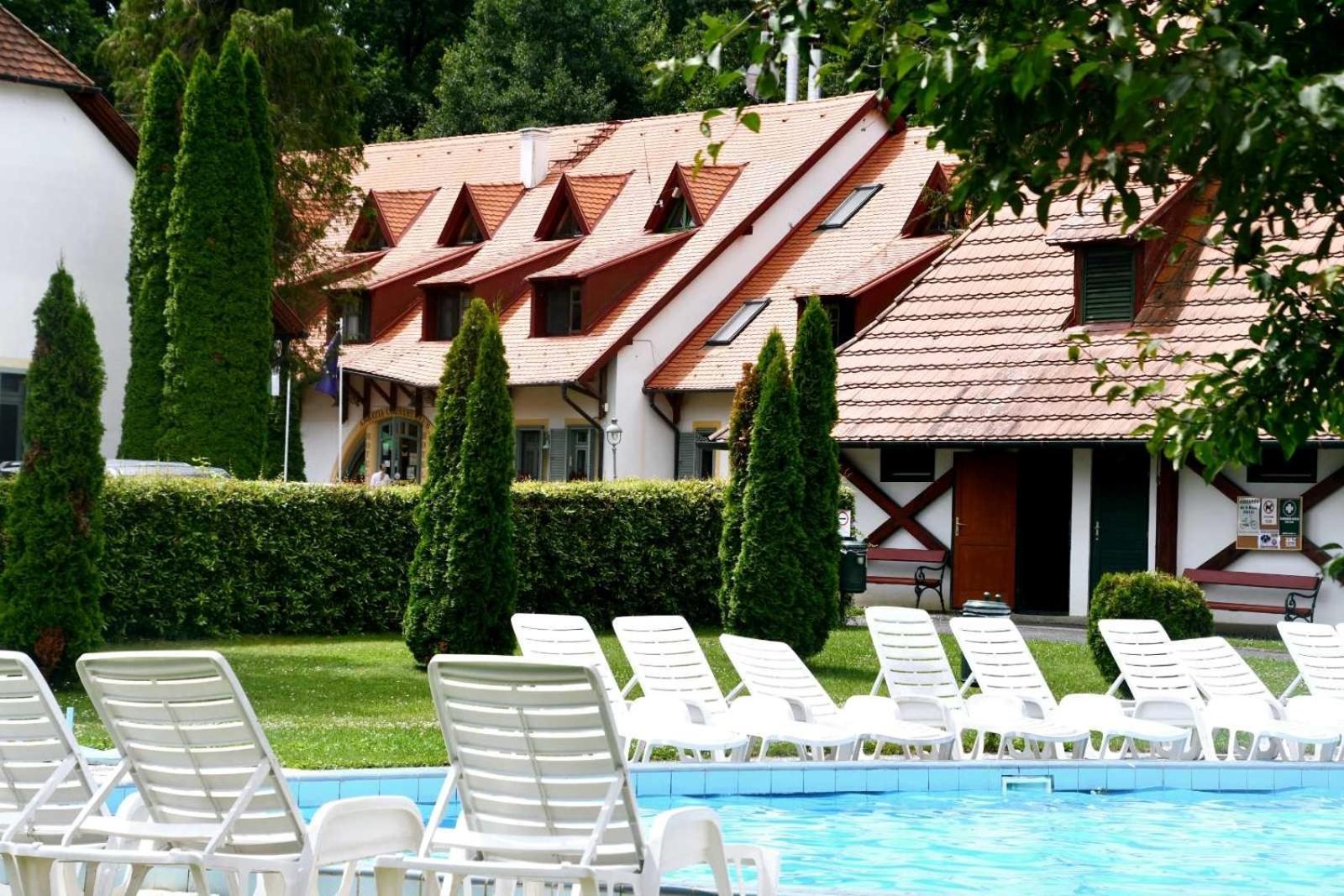 Abbazia Country Club 호텔 네메스넵 외부 사진